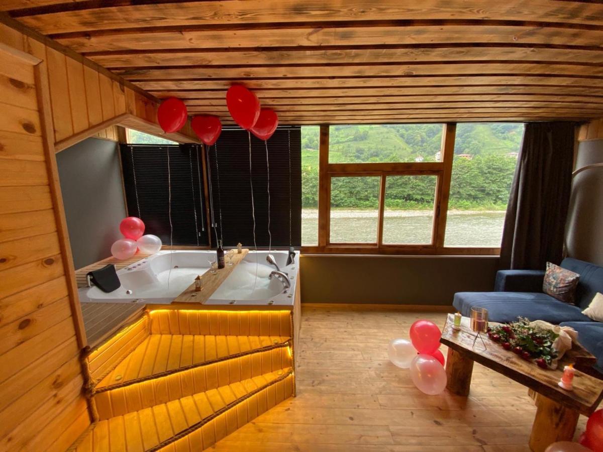 Heaven Vip Wooden Palace Bed and Breakfast Ardeşen Εξωτερικό φωτογραφία