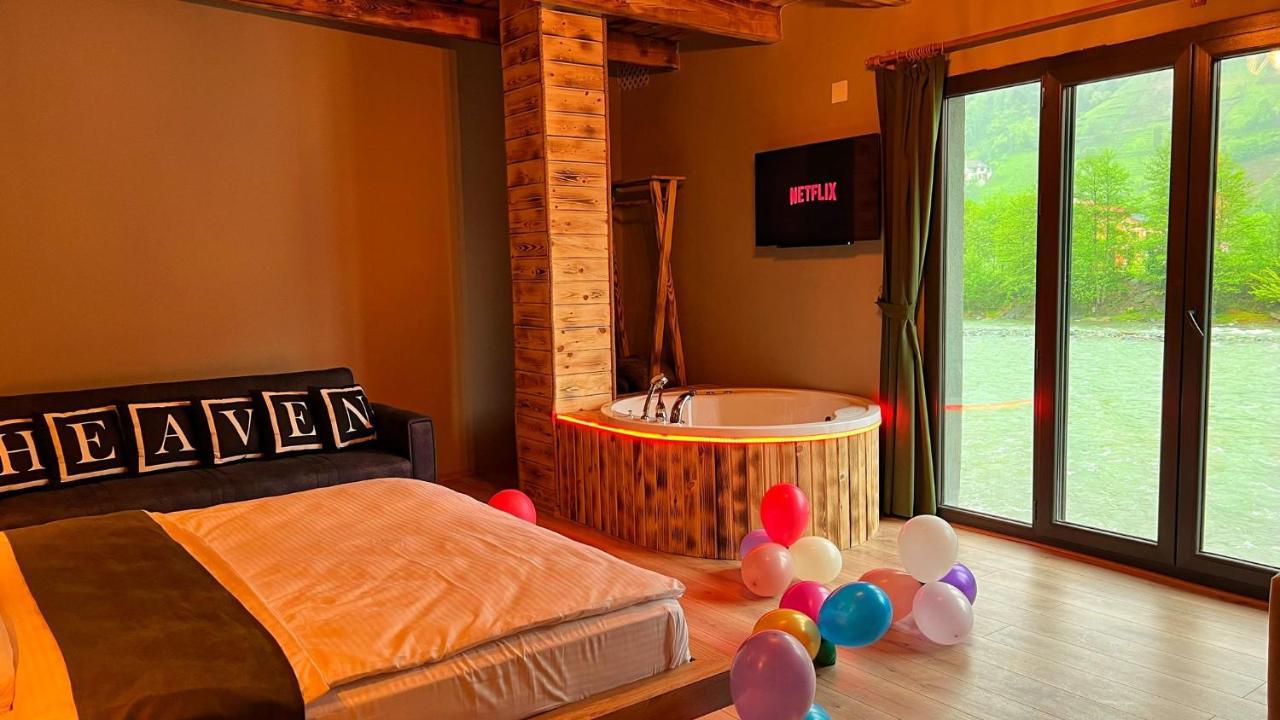 Heaven Vip Wooden Palace Bed and Breakfast Ardeşen Εξωτερικό φωτογραφία